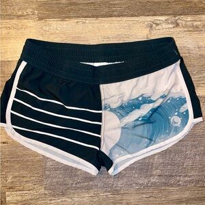 Wave Print Women's Shorts
